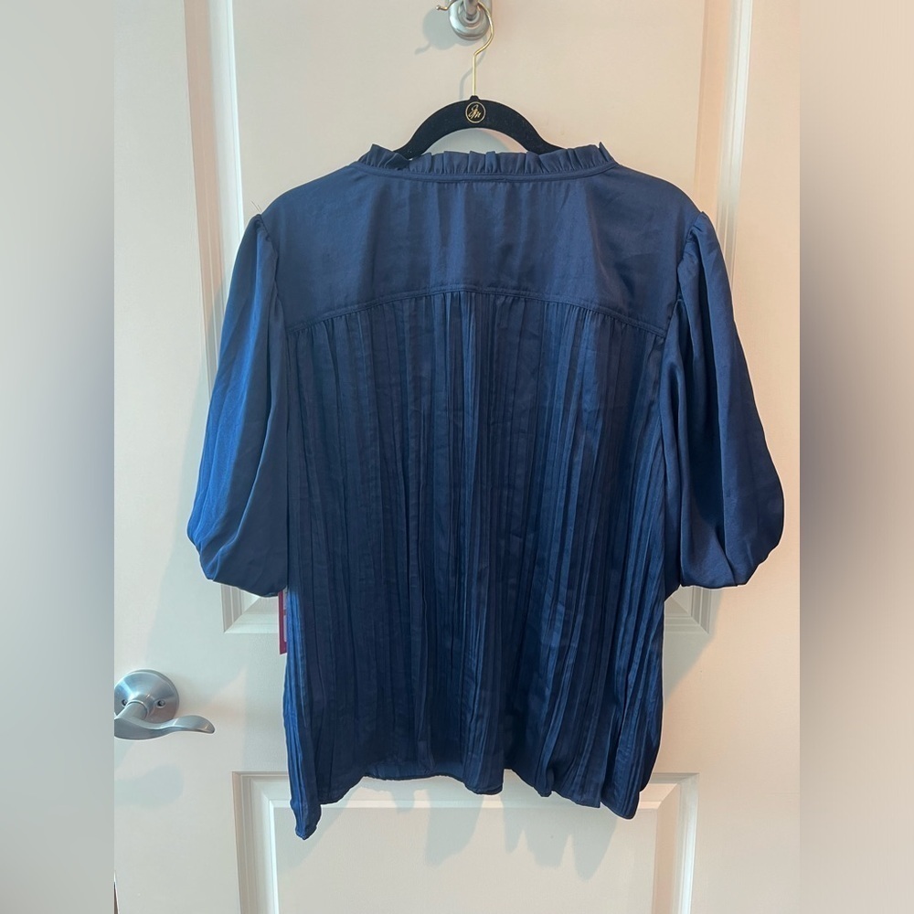 Vince Camuto Pleated Puff Sleeve Rumple Blue Blouse - Picture 11 of 16